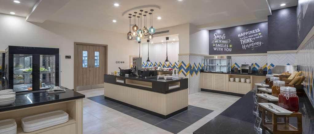 Hampton By Hilton Doha Old Town Hotel Buitenkant foto